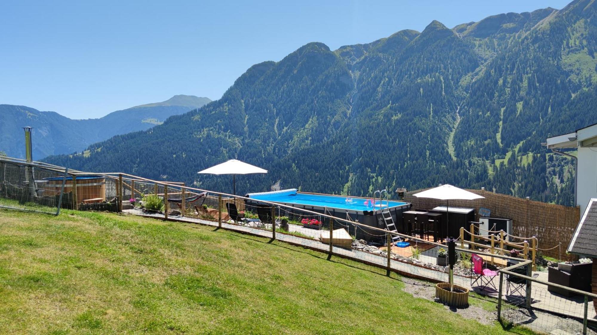 Gasthaus Alpina Tschappina Exterior photo